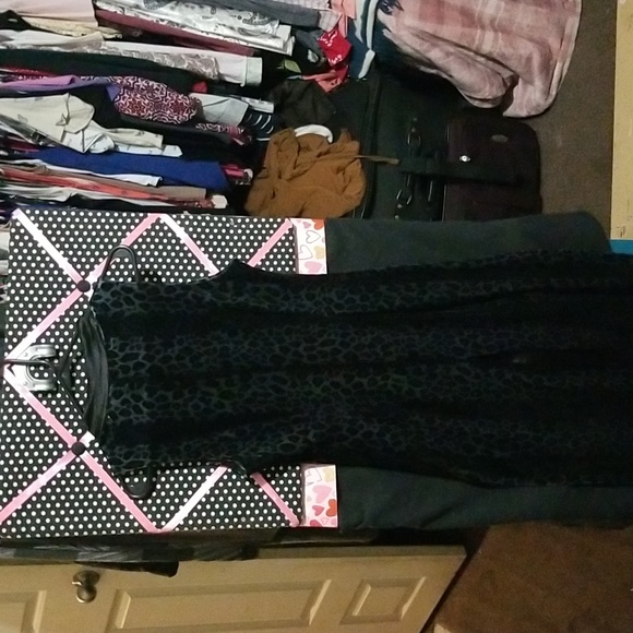 Dress - Picture 2 of 4